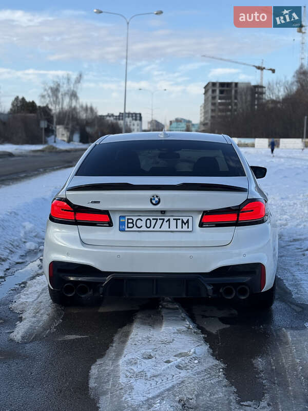 Седан BMW 5 Series 2018 в Львове
