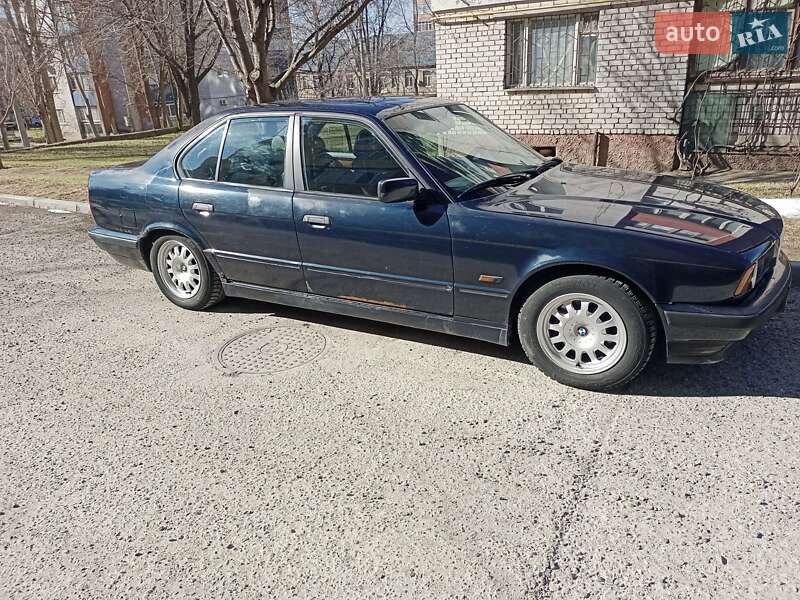Седан BMW 5 Series 1995 в Николаеве