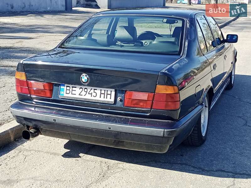 Седан BMW 5 Series 1995 в Николаеве