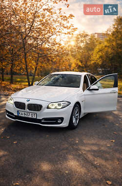 Седан BMW 5 Series 2015 в Києві