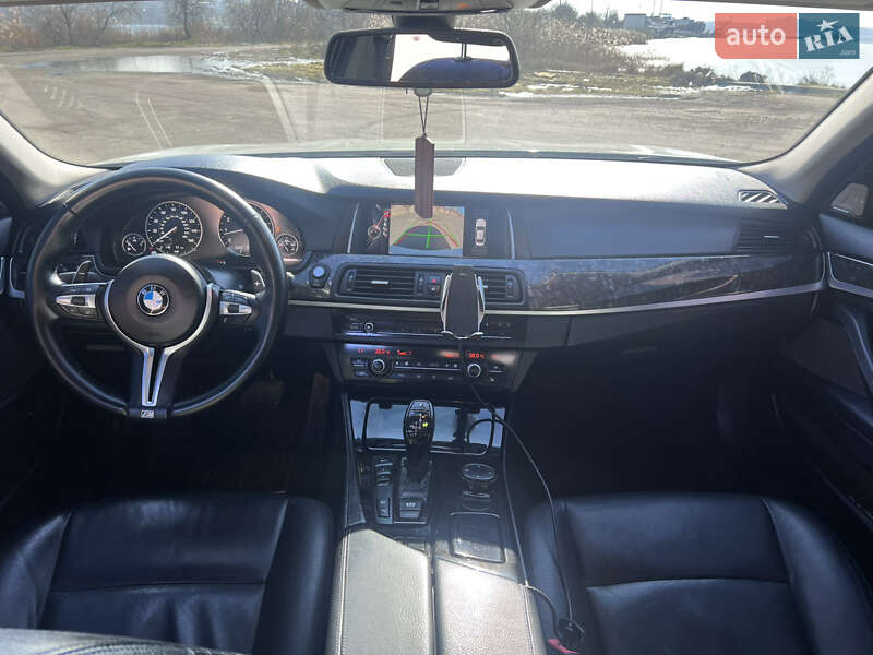 Седан BMW 5 Series 2015 в Миколаєві