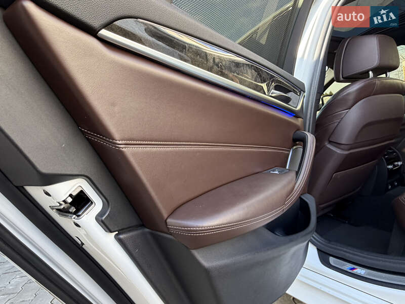 Седан BMW 5 Series 2017 в Одессе фото 60 Седан BMW 5 Series 2017 в Одессе