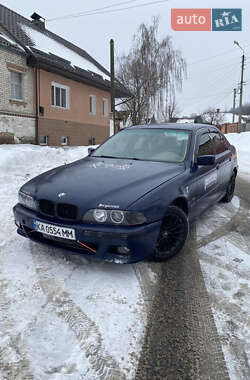 Седан BMW 5 Series 1999 в Ромнах