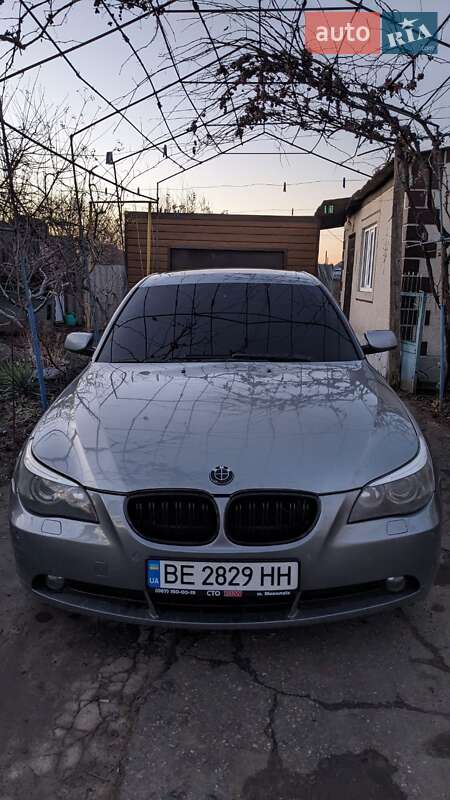 BMW 5 Series 2004