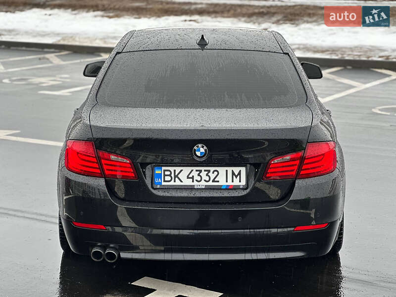 Седан BMW 5 Series 2012 в Ровно