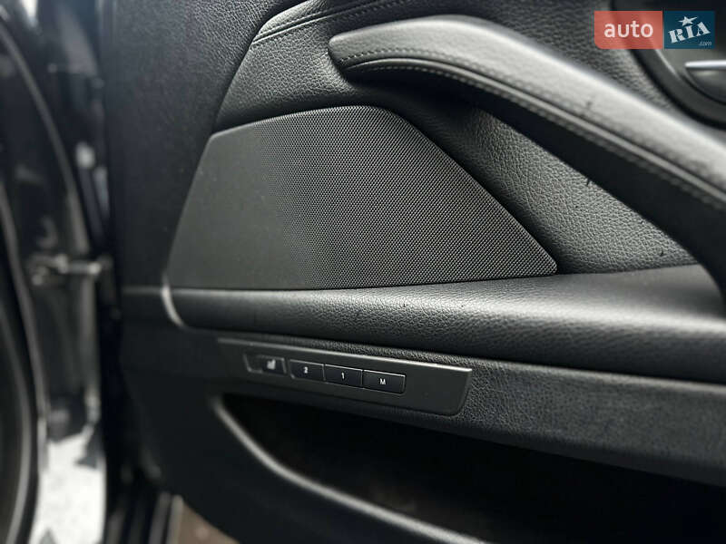 Седан BMW 5 Series 2012 в Ровно