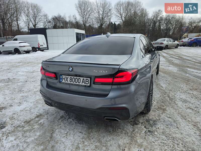 Седан BMW 5 Series 2017 в Хмельницком