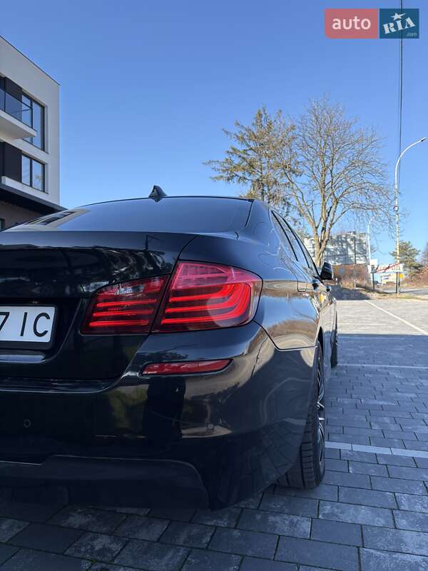 Седан BMW 5 Series 2014 в Ужгороде