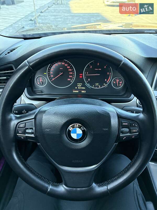 Седан BMW 5 Series 2014 в Ужгороде