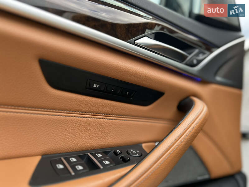 Седан BMW 5 Series 2017 в Львове фото 28 Седан BMW 5 Series 2017 в Львове