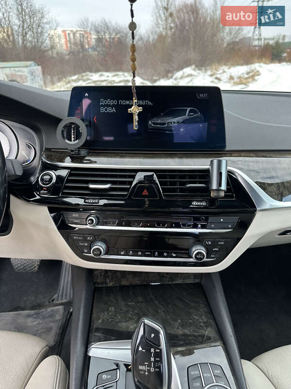 Седан BMW 5 Series 2017 в Львове фото 20 Седан BMW 5 Series 2017 в Львове