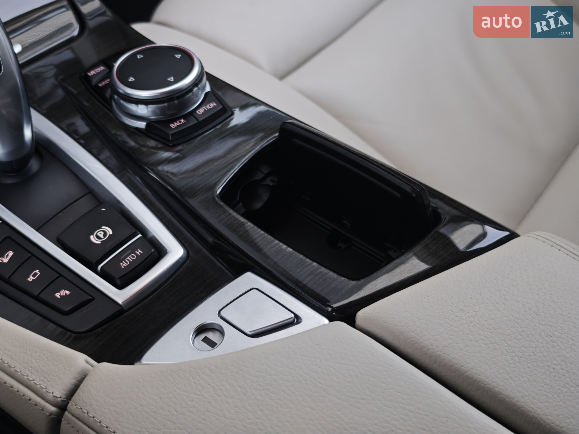 2016 BMW 5er - мініатюра 48