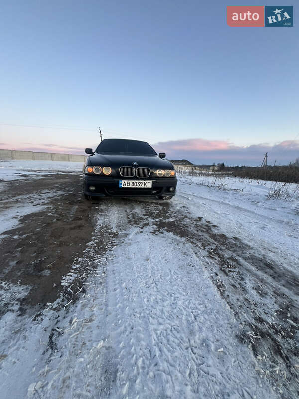 Седан BMW 5 Series 2003 в Попельне