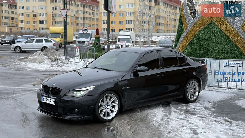 Седан BMW 5 Series 2003 в Киеве