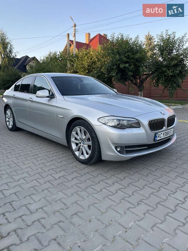 Седан BMW 5 Series 2010 в Луцке