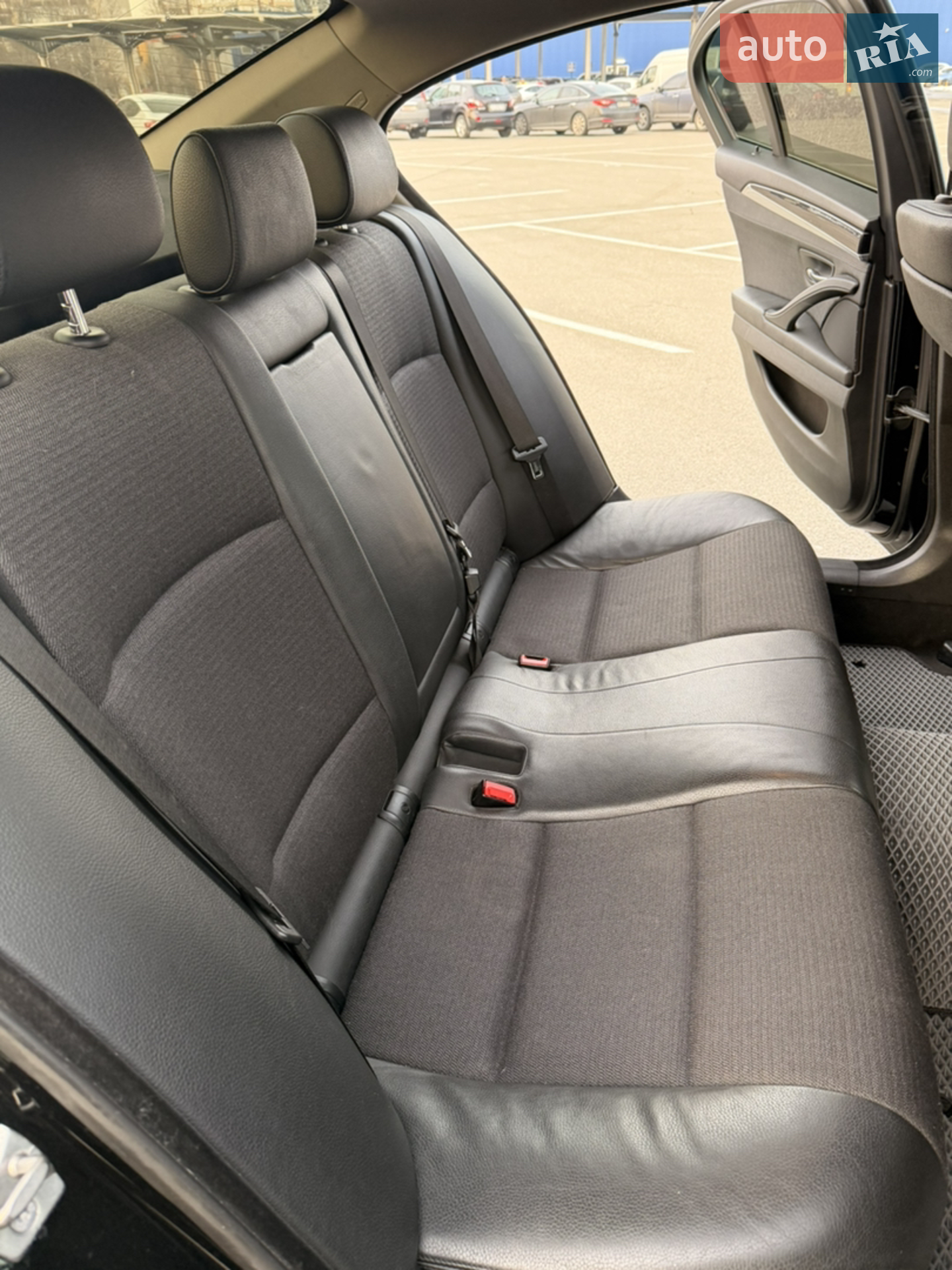 2010 BMW 5er - мініатюра 14