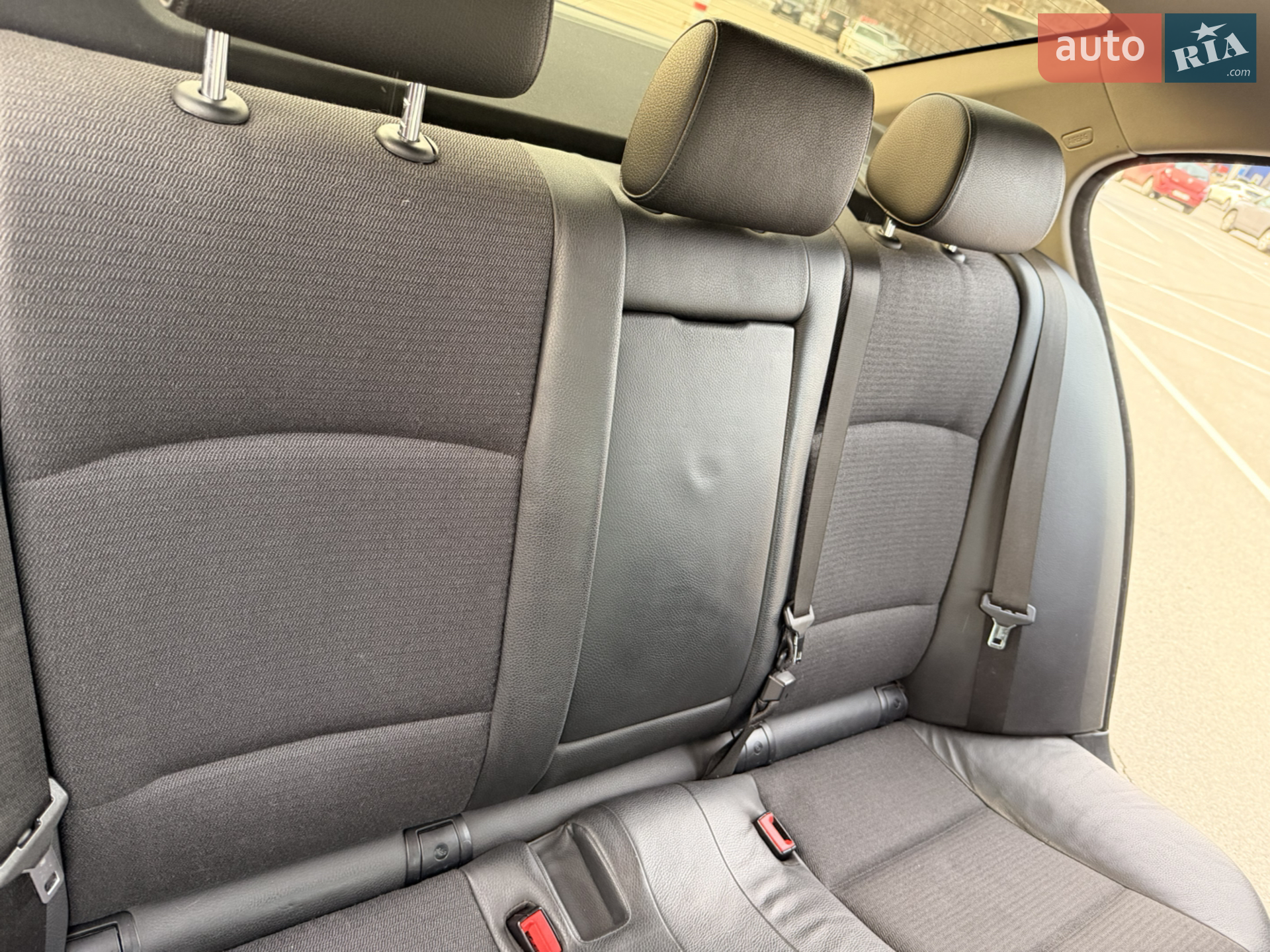 2010 BMW 5er - мініатюра 24