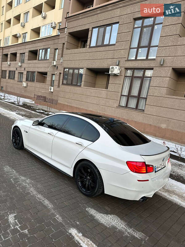Седан BMW 5 Series 2011 в Одессе
