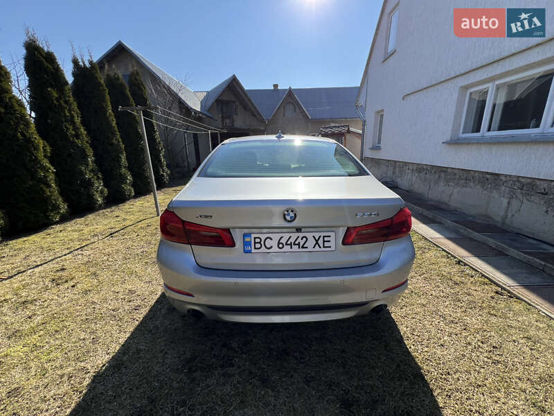 Седан BMW 5 Series 2017 в Львове