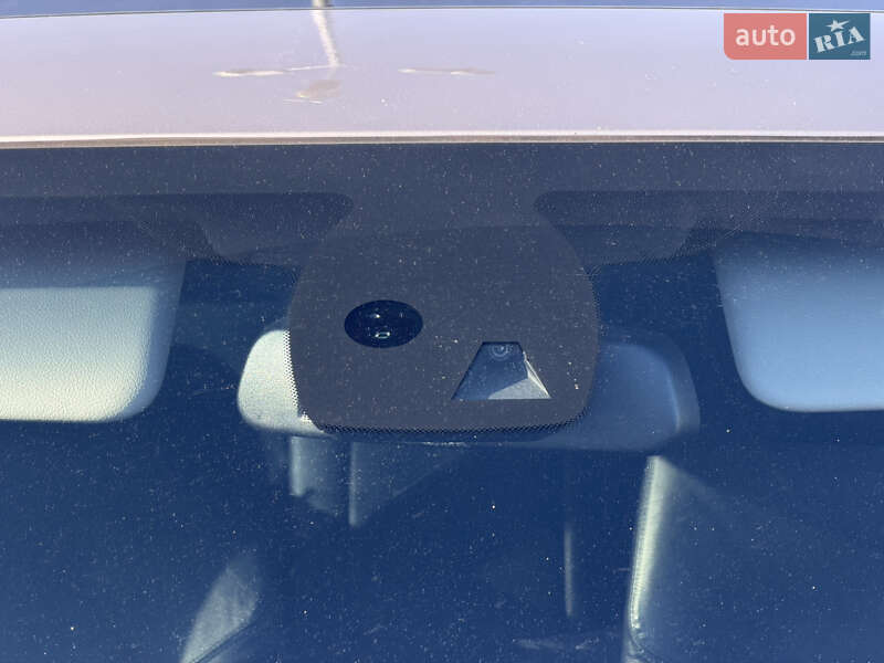 Седан BMW 5 Series 2011 в Львове