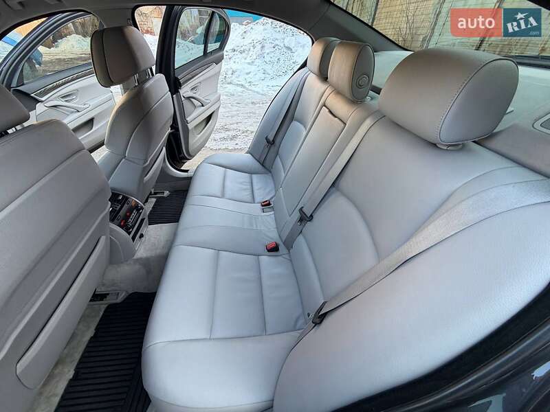 Седан BMW 5 Series 2013 в Тернополе