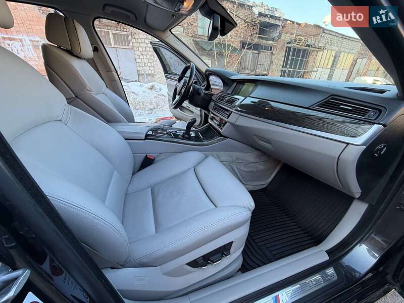 Седан BMW 5 Series 2013 в Тернополе