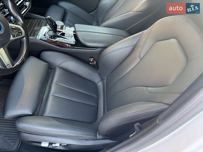 Седан BMW 5 Series 2019 в Винниках
