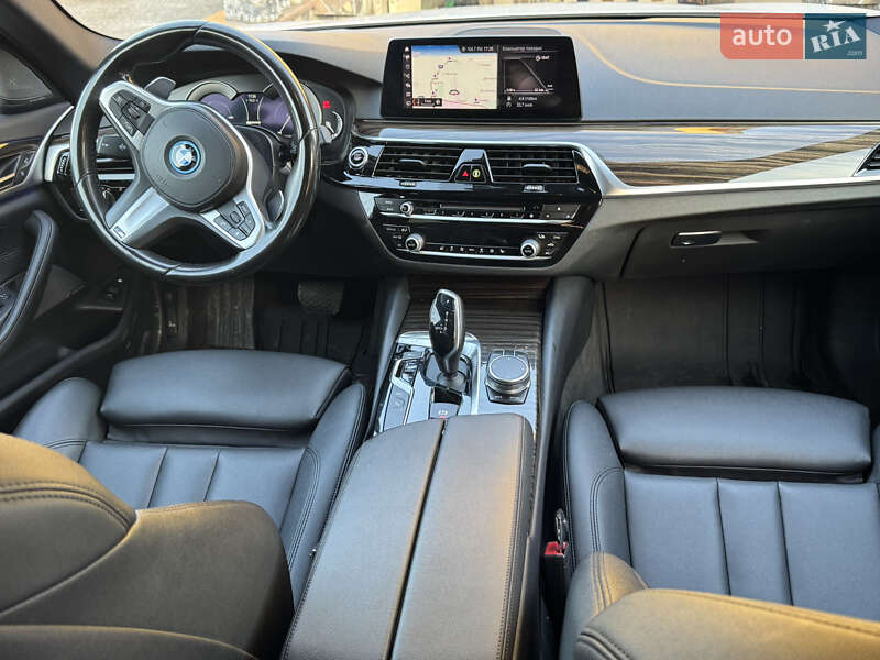 Седан BMW 5 Series 2019 в Винниках
