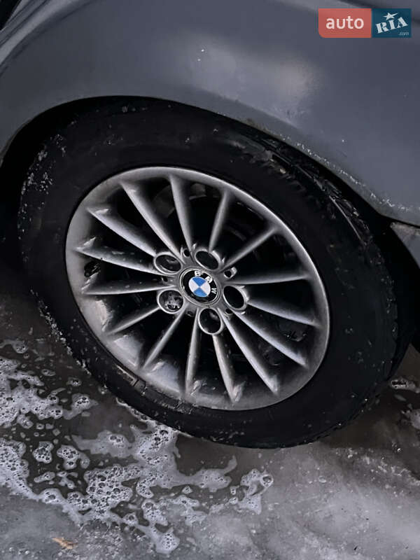 Седан BMW 5 Series 1996 в Киеве