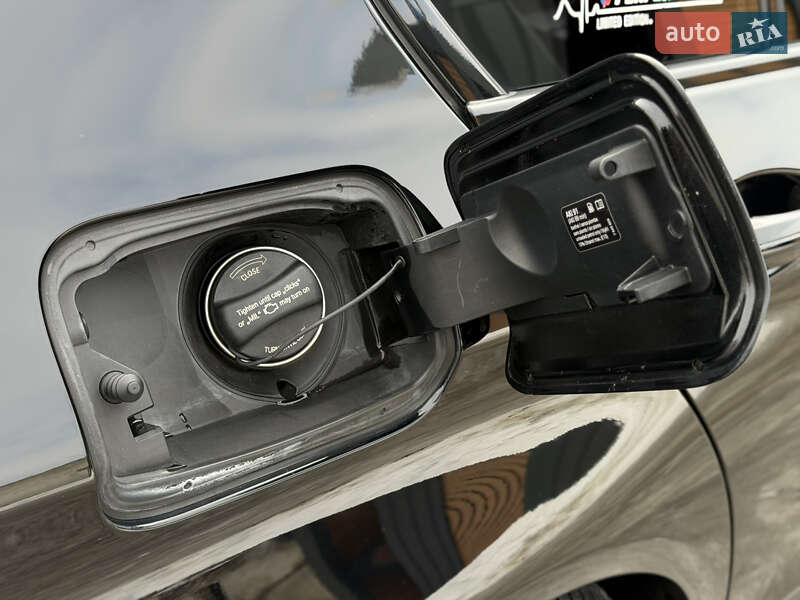 Седан BMW 5 Series 2013 в Житомире