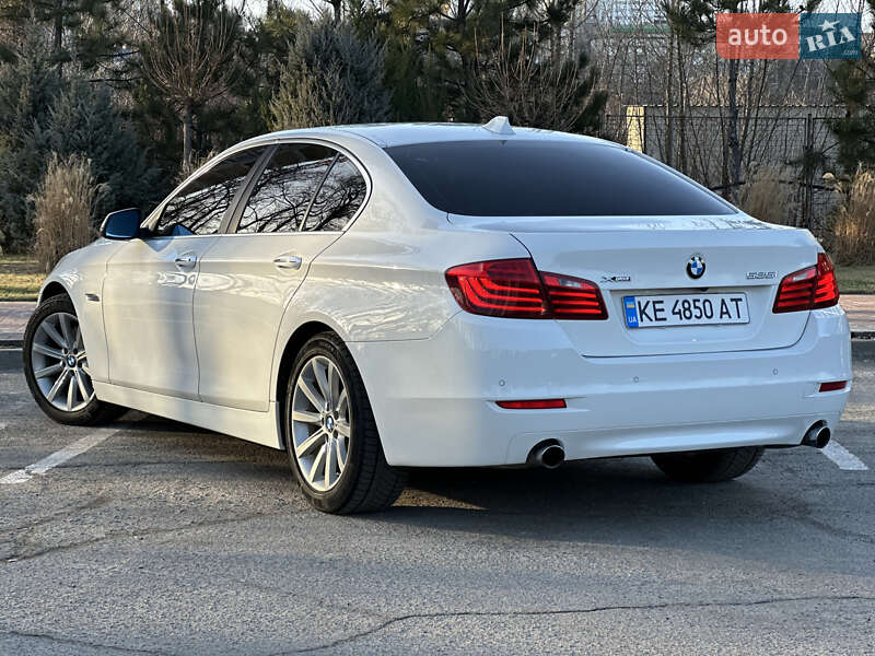 Седан BMW 5 Series 2013 в Днепре
