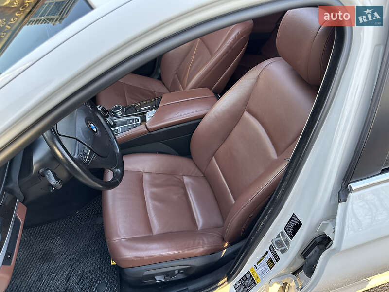 Седан BMW 5 Series 2013 в Днепре