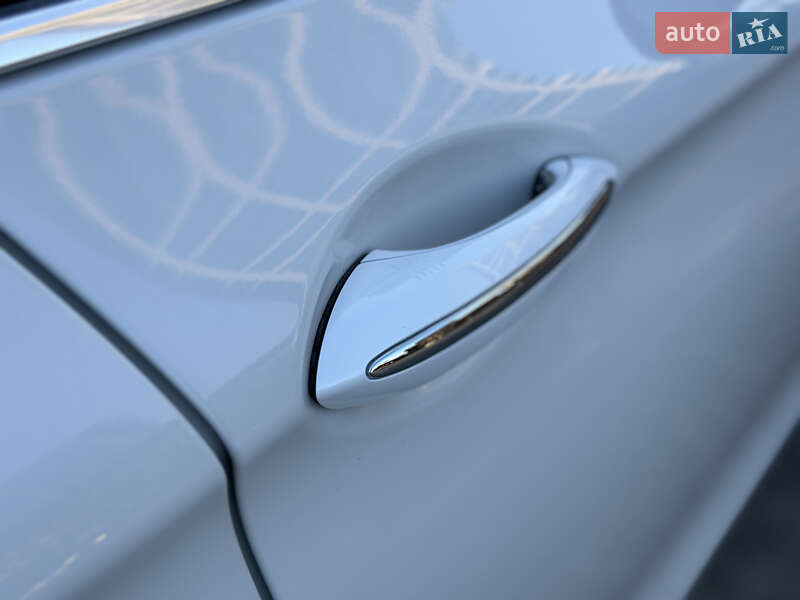 Седан BMW 5 Series 2013 в Днепре