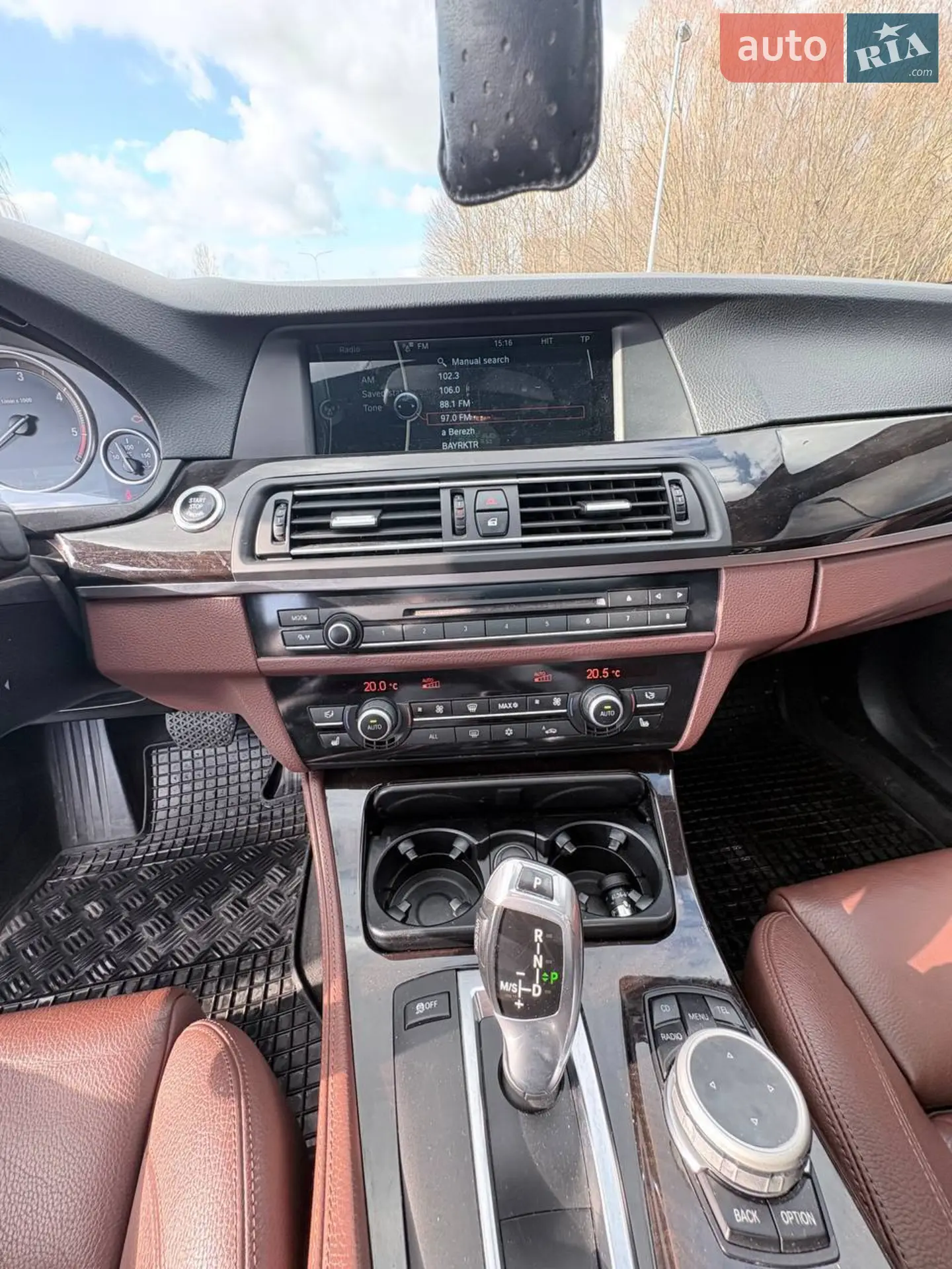 2010 BMW 5er - мініатюра 23
