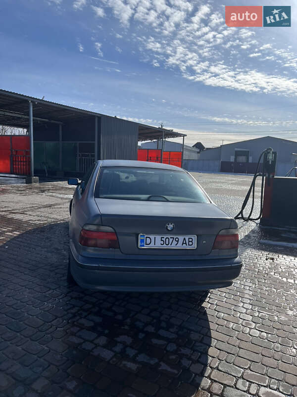 Седан BMW 5 Series 1996 в Киеве