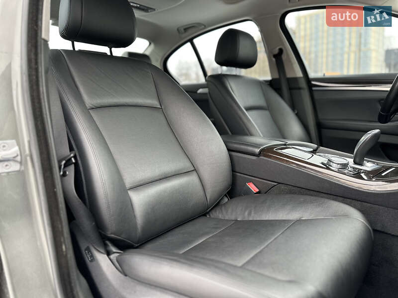 Седан BMW 5 Series 2014 в Луцке