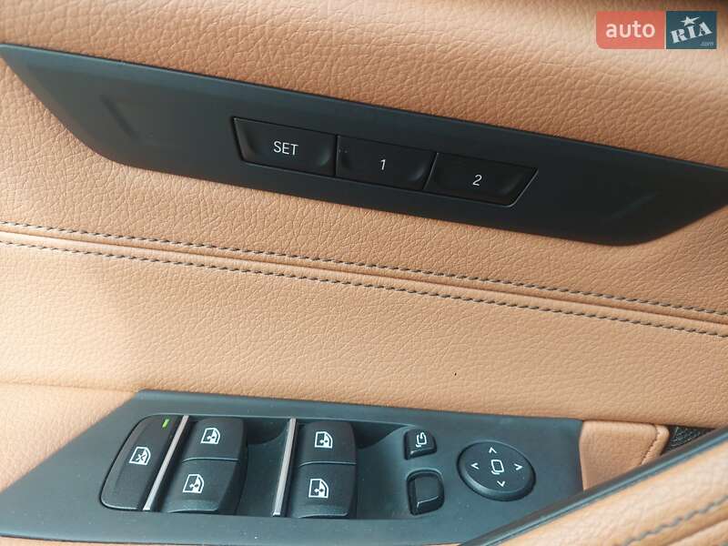 Седан BMW 5 Series 2018 в Голованевске