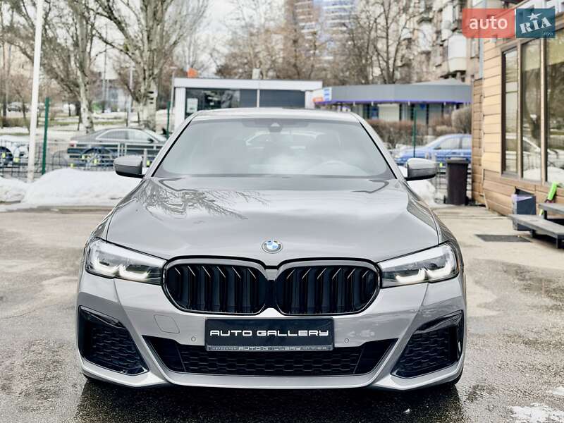 Седан BMW 5 Series 2022 в Киеве