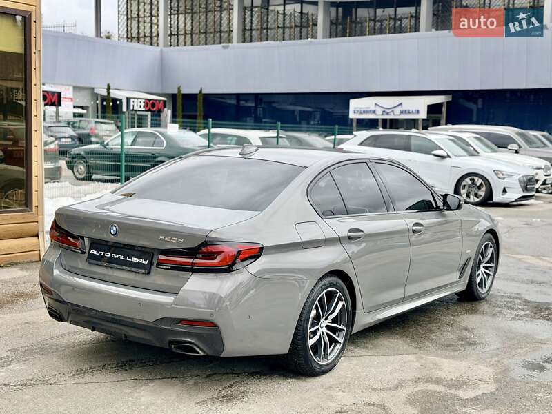 Седан BMW 5 Series 2022 в Киеве