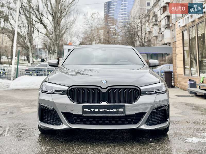 Седан BMW 5 Series 2022 в Киеве