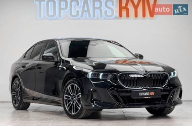 Седан BMW 5 Series 2023 в Києві