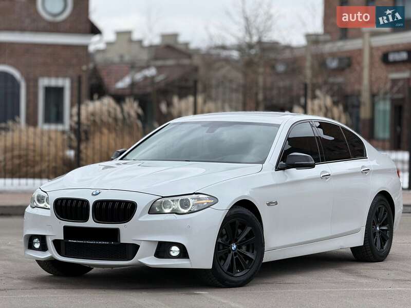 Седан BMW 5 Series 2015 в Киеве