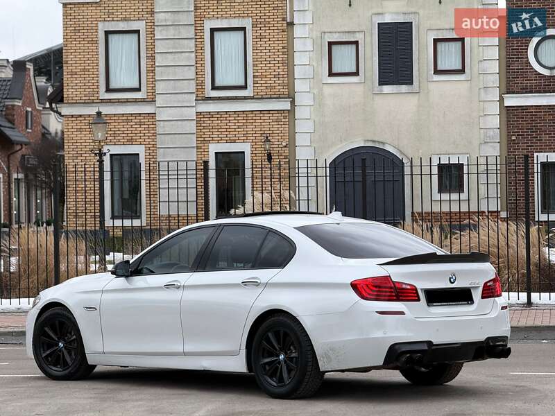Седан BMW 5 Series 2015 в Киеве