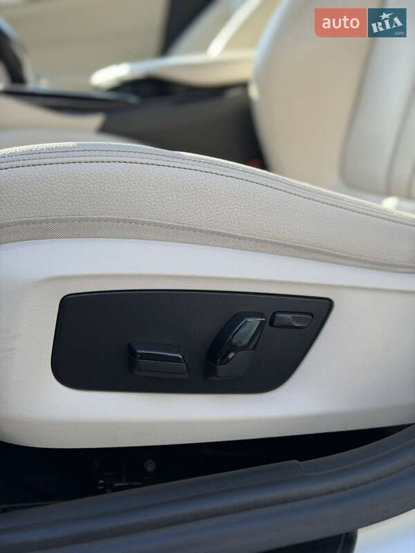 Седан BMW 5 Series 2017 в Ровно фото 25 Седан BMW 5 Series 2017 в Ровно