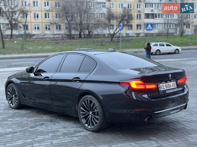 Седан BMW 5 Series 2017 в Днепре