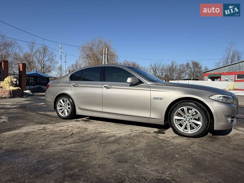 Седан BMW 5 Series 2011 в Буче