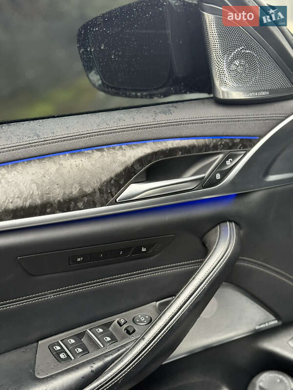 Седан BMW 5 Series 2019 в Киеве