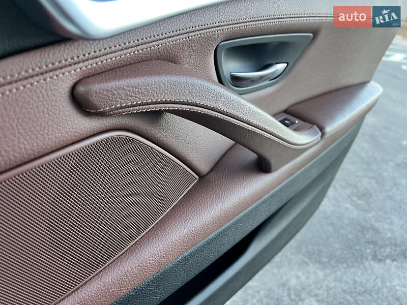 Седан BMW 5 Series 2015 в Ровно фото 49 Седан BMW 5 Series 2015 в Ровно