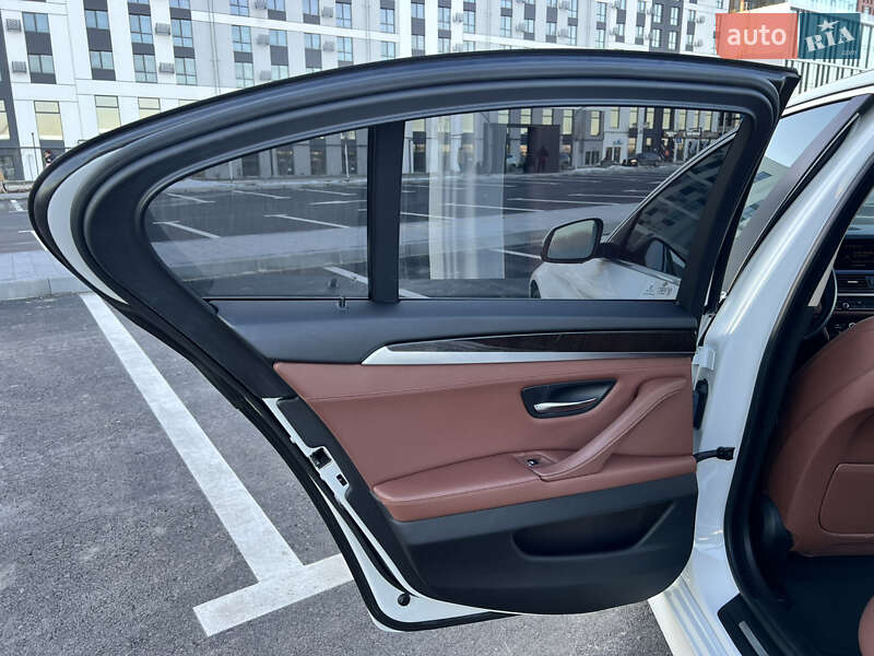 Седан BMW 5 Series 2015 в Ровно фото 53 Седан BMW 5 Series 2015 в Ровно