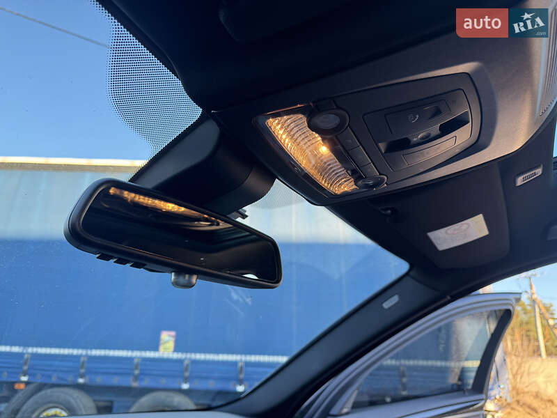 Седан BMW 5 Series 2013 в Остроге